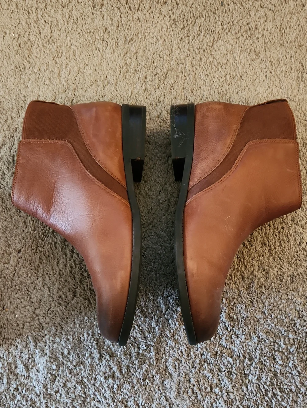 Vionic sleek brown
